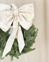 Wianek świąteczny z wielką kokardą