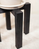 Wysoki loftowy stojak z drewna sosnowego